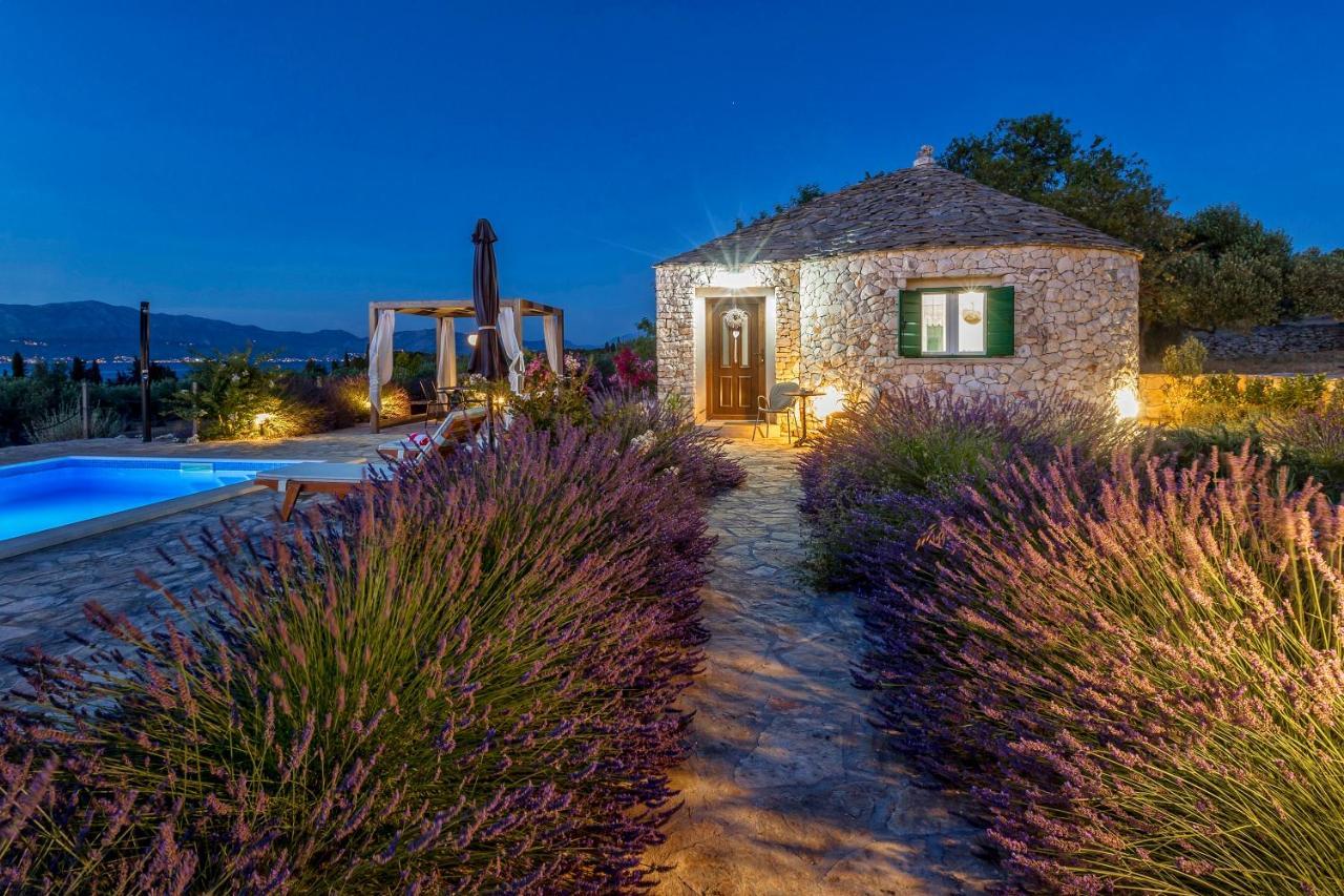 Magical Island Home Supetar Ngoại thất bức ảnh