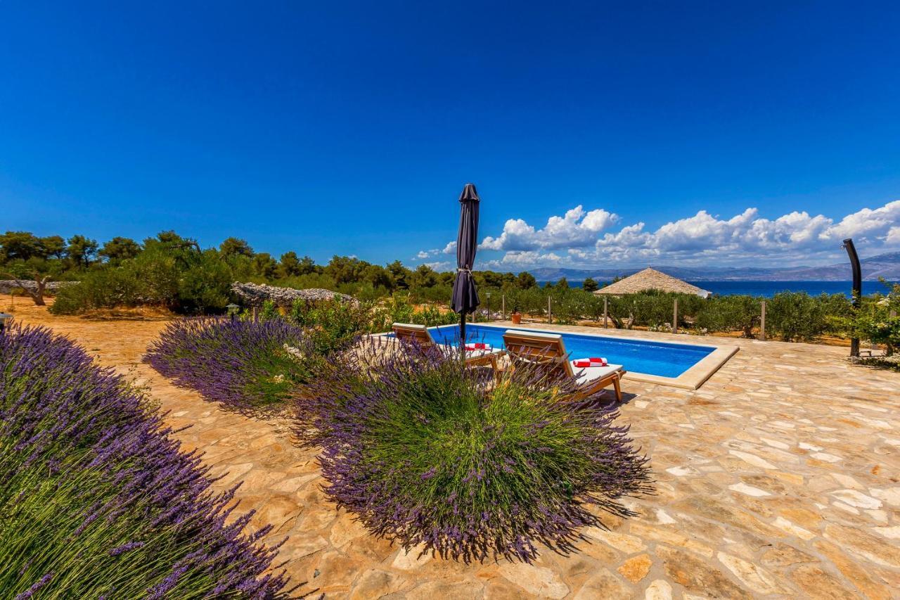 Magical Island Home Supetar Ngoại thất bức ảnh
